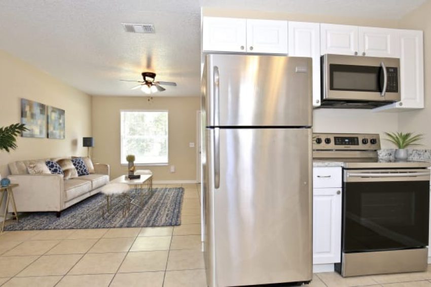 1090 East Voorhis - 11