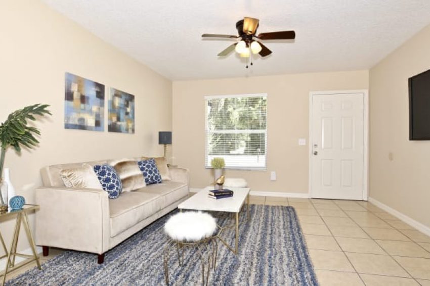 1090 East Voorhis - 5