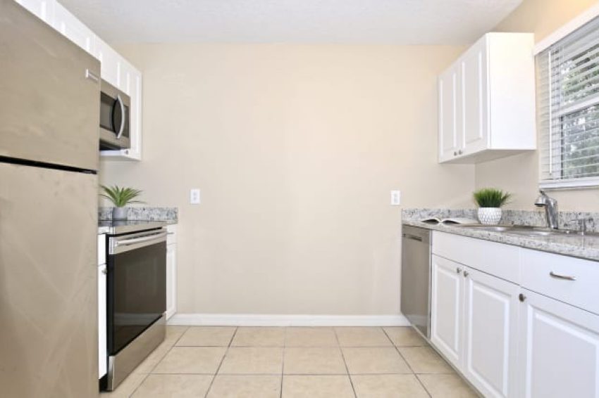 1090 East Voorhis - 8