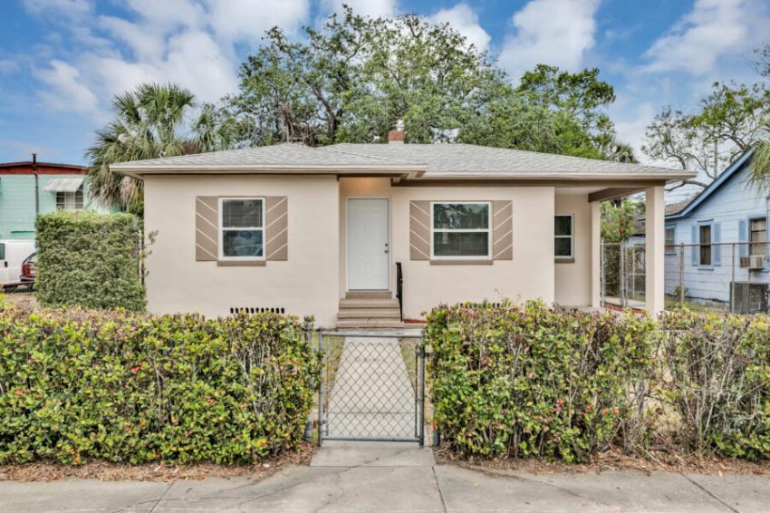 1827 20th St. S Saint Petersburg, FL 001