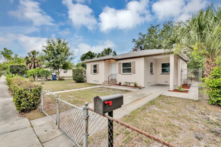 1827 20th St. S Saint Petersburg, FL 003