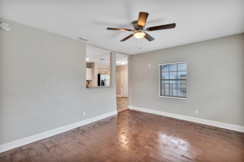 1827 20th St. S Saint Petersburg, FL 004