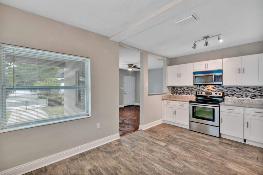 1827 20th St. S Saint Petersburg, FL 015