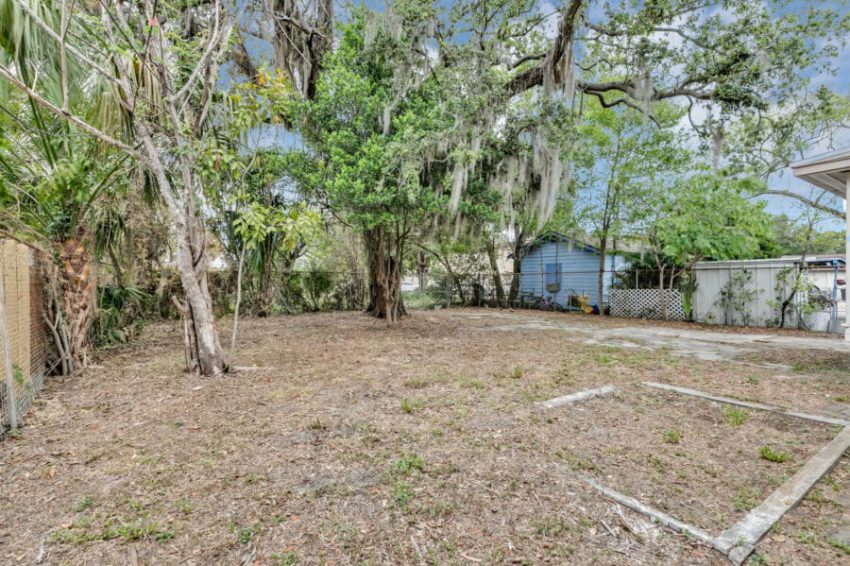 1827 20th St. S Saint Petersburg, FL 025