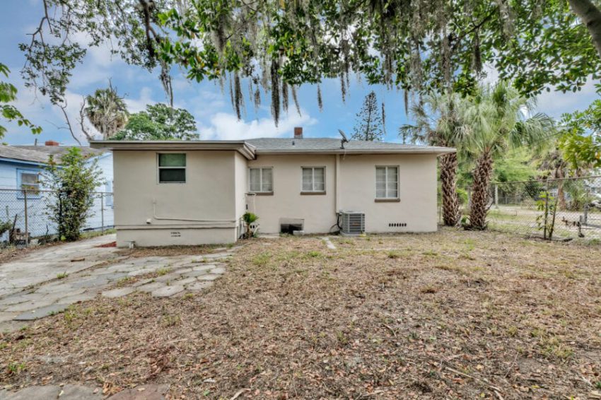 1827 20th St. S Saint Petersburg, FL 028