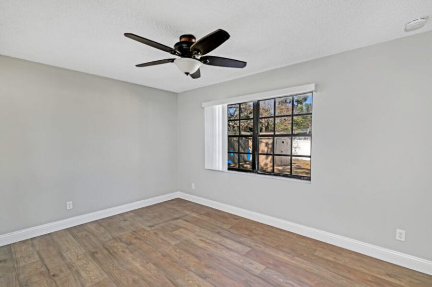 226 E Wilbur Ave 019