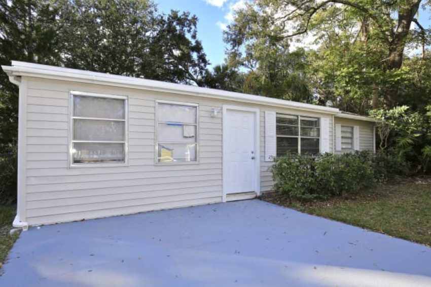 2414 South Elm Avenue - 1