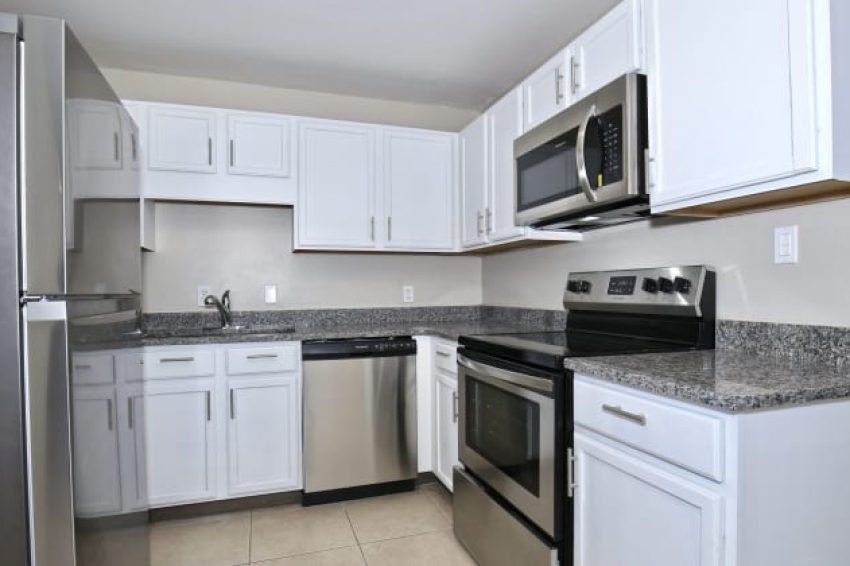 2414 South Elm Avenue - 3