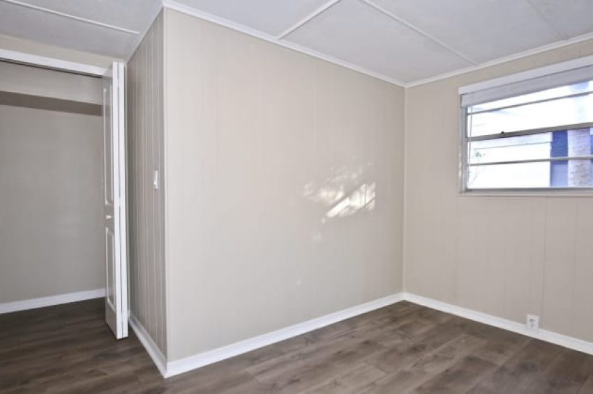 2414 South Elm Avenue - 5