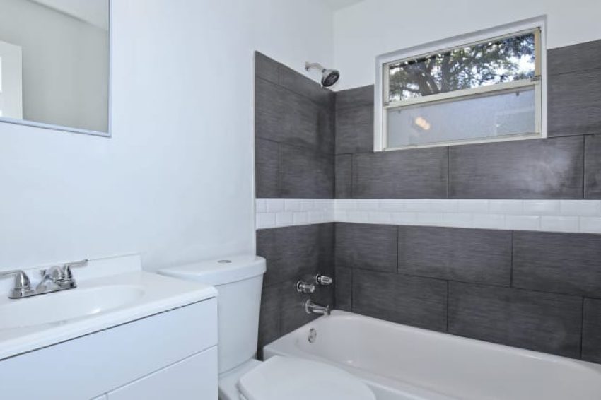 2414 South Elm Avenue - 9
