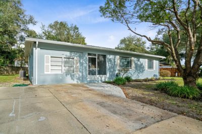 321 Lake Gertie Road-1