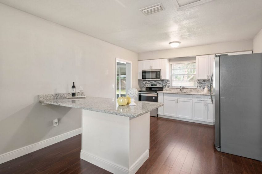 321 Lake Gertie Road-10