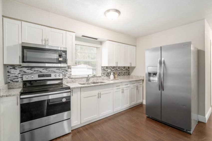 321 Lake Gertie Road-12