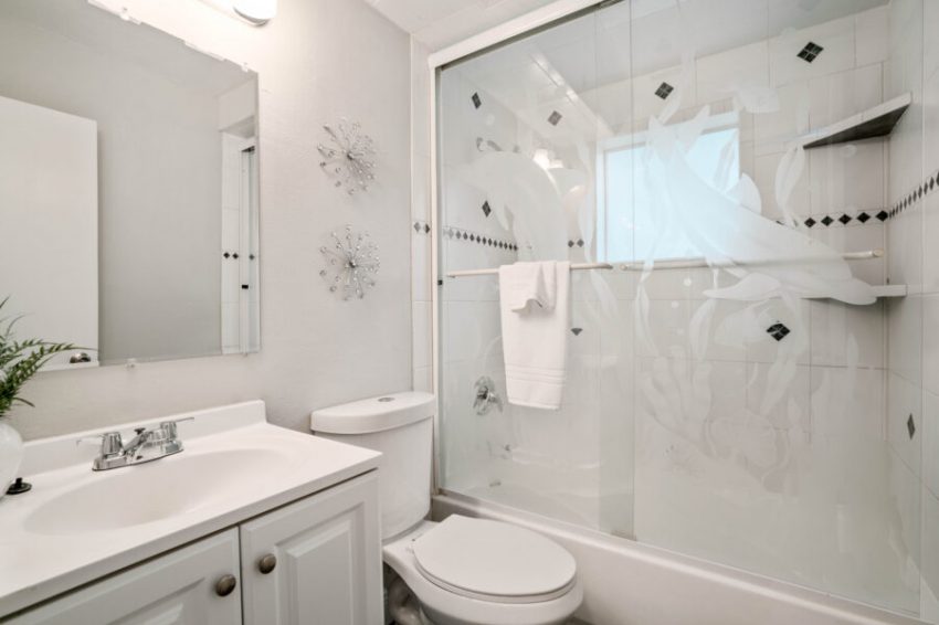 321 Lake Gertie Road-19