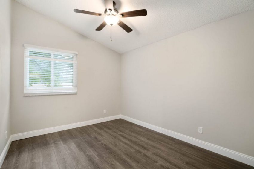 3530 Norwich Ct-18