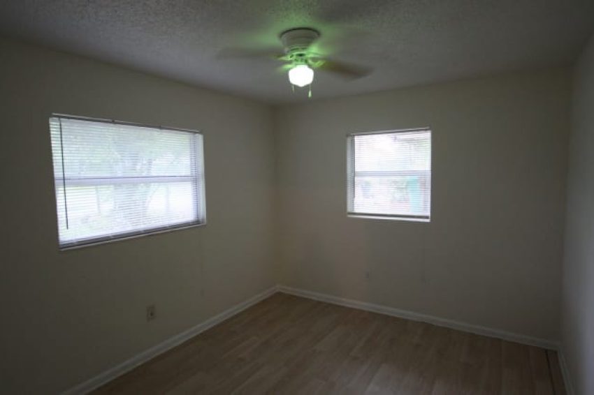 516 W Garrison Ave,Deland, FL 32720 9