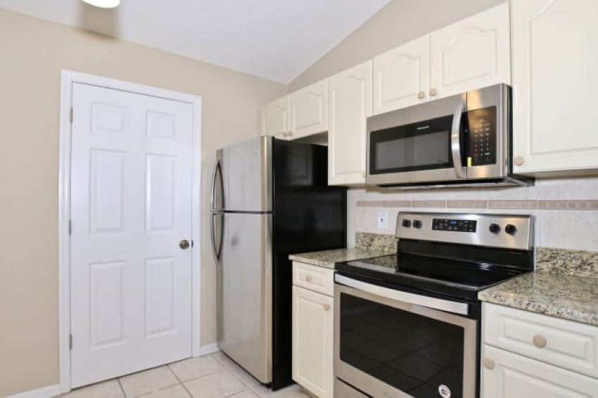 520 W EUCLID AVE, DELAND, FL 32720 10