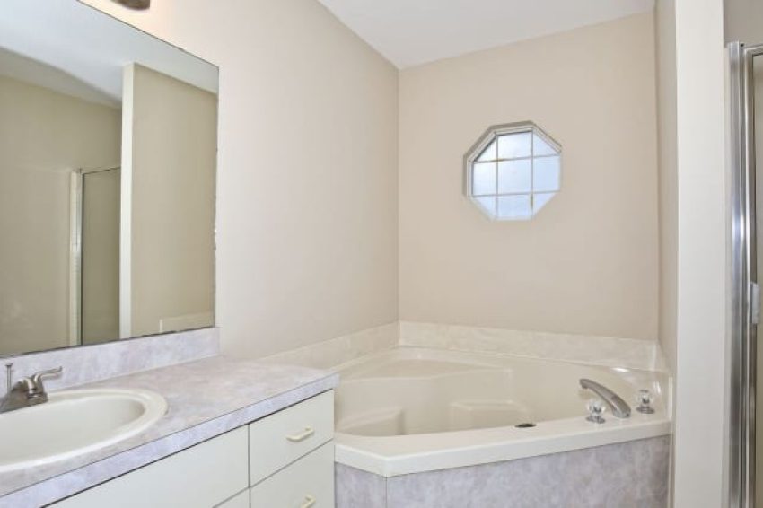 520 W EUCLID AVE, DELAND, FL 32720 17