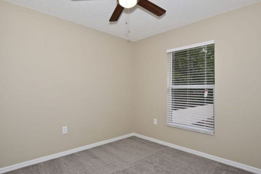 520 W EUCLID AVE, DELAND, FL 32720 3
