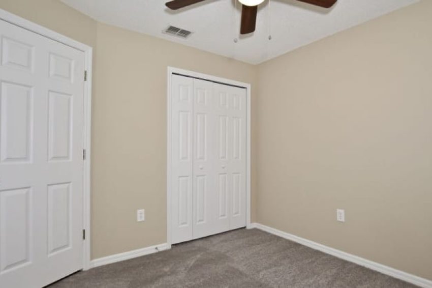 520 W EUCLID AVE, DELAND, FL 32720 4