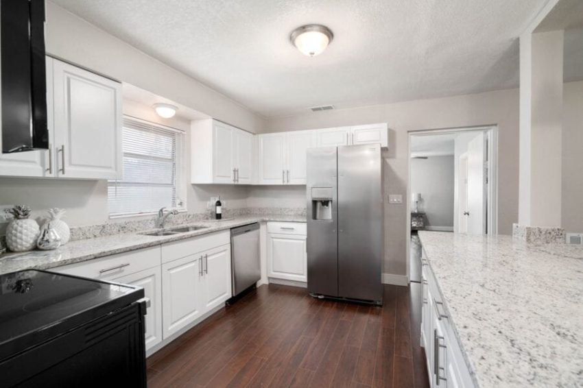 5717 West Dr-10