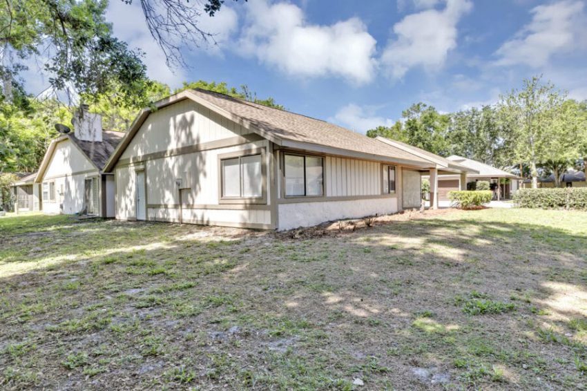 706 Castlewood Dr 030