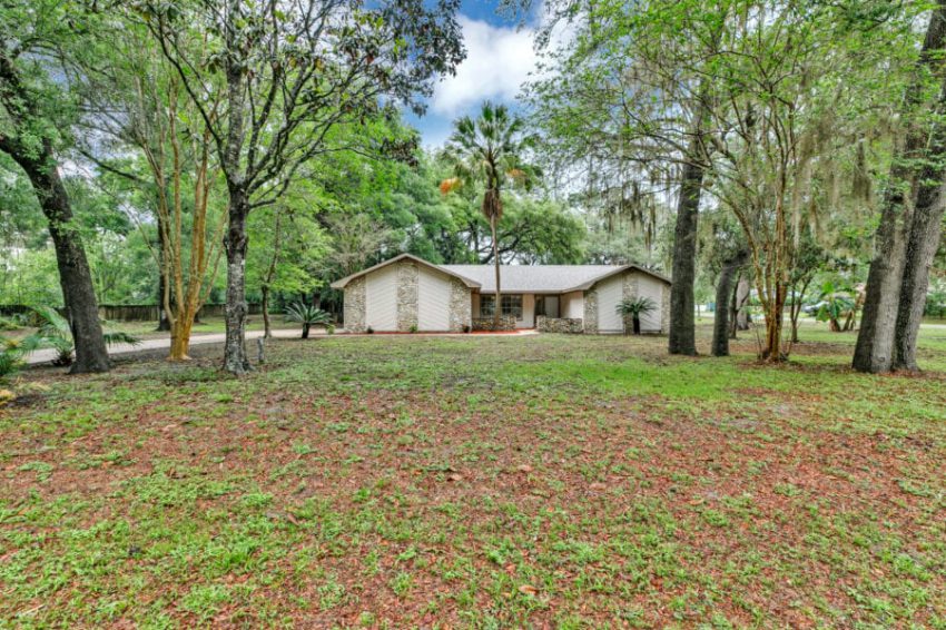 1001 Timber Lane 002