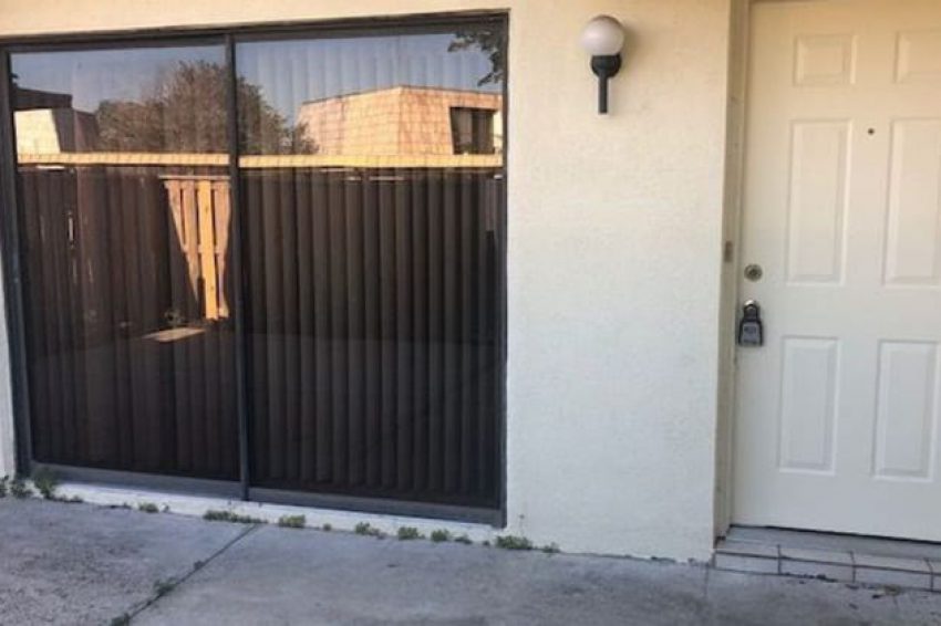 1028 ROYAL OAK BLVD LEESBURG, FL 34748 1