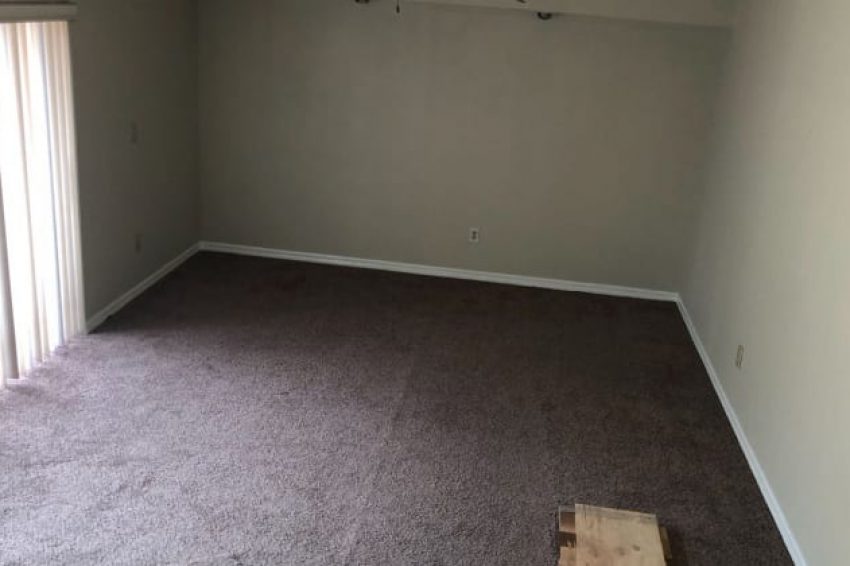 1028 ROYAL OAK BLVD LEESBURG, FL 34748 2