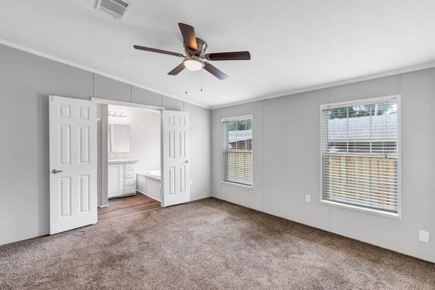 1305 Groveland Ave, Orlando, FL 32806 7