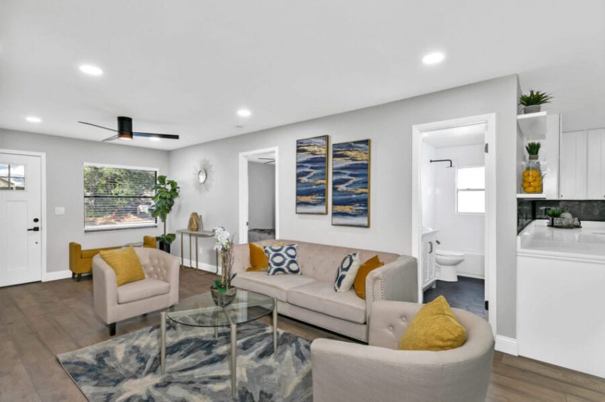 1734 Michigan Ave 023