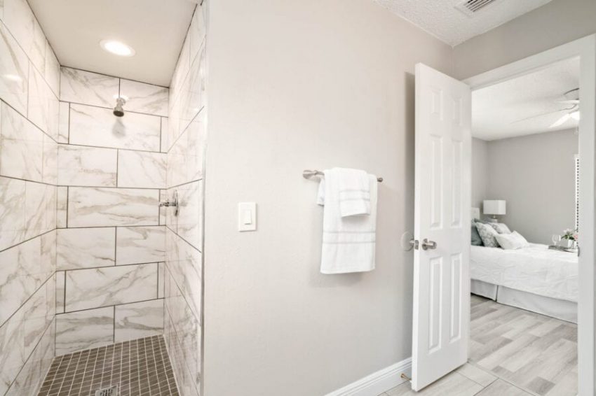 2232 Bannister St-18