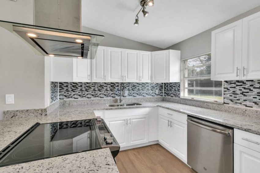 307 S Sunland DR 014