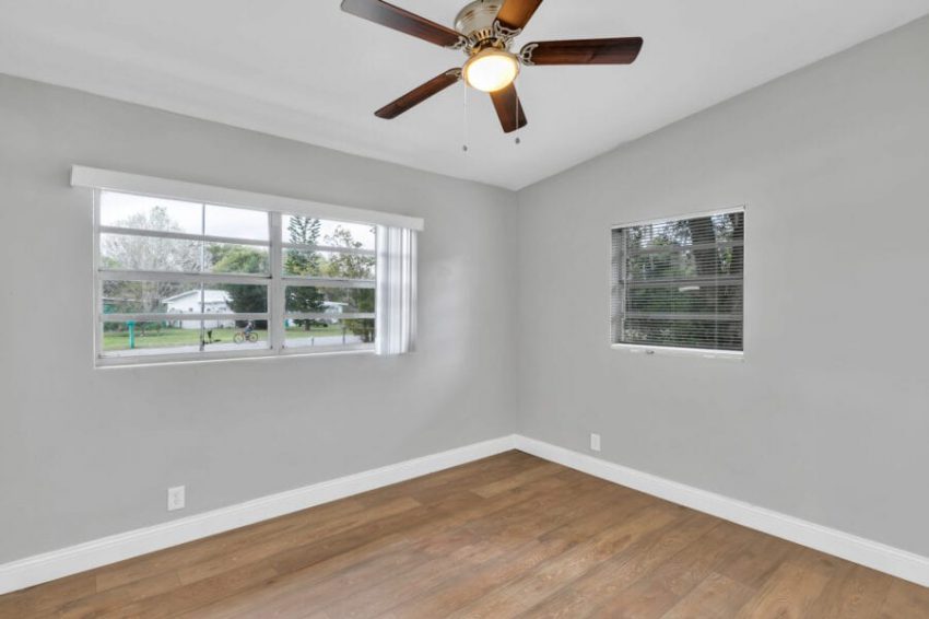 307 S Sunland DR 019