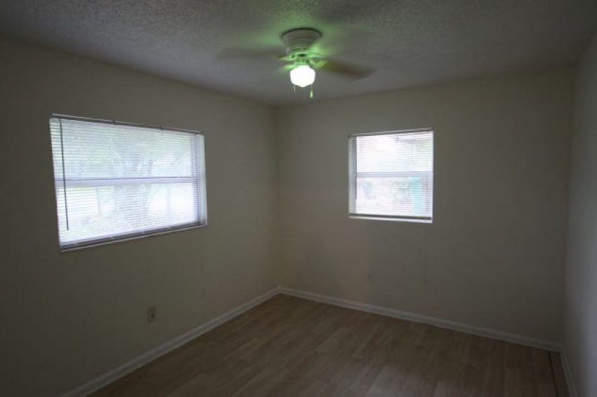 516 W Garrison Ave,Deland, FL 32720 9