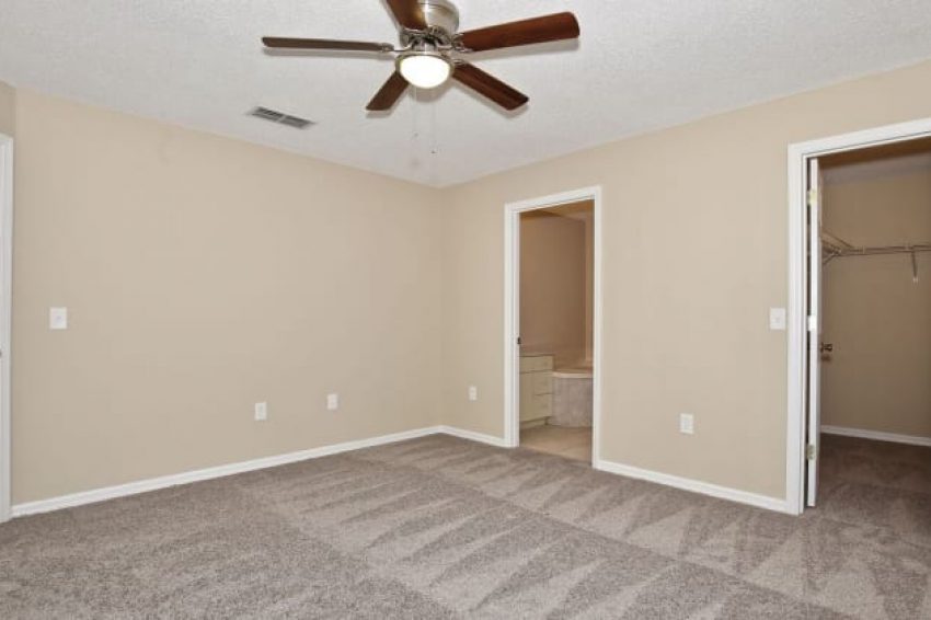 520 W EUCLID AVE, DELAND, FL 32720 8