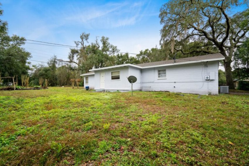 5717 West Dr-24